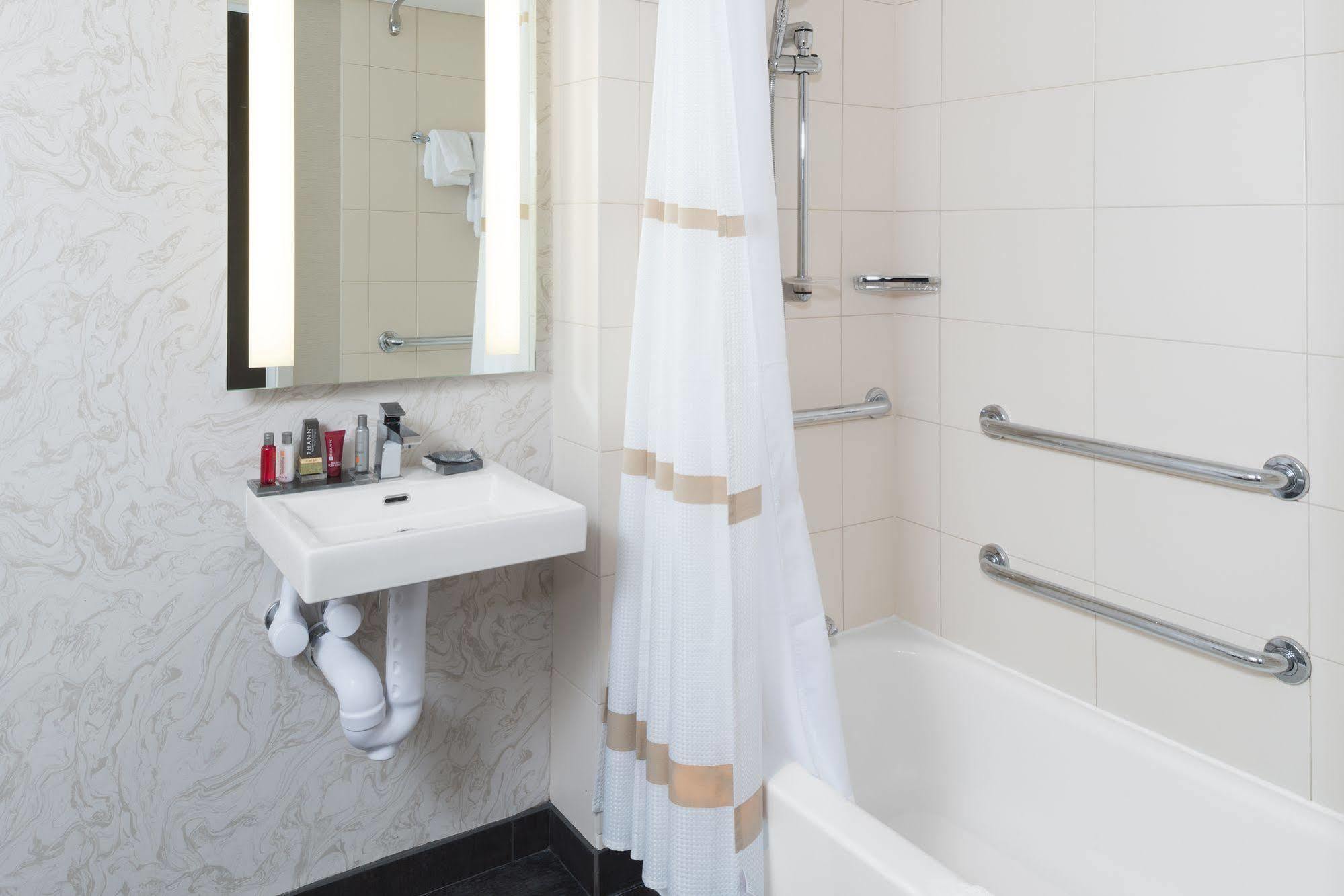 Durham Marriott City Center Εξωτερικό φωτογραφία